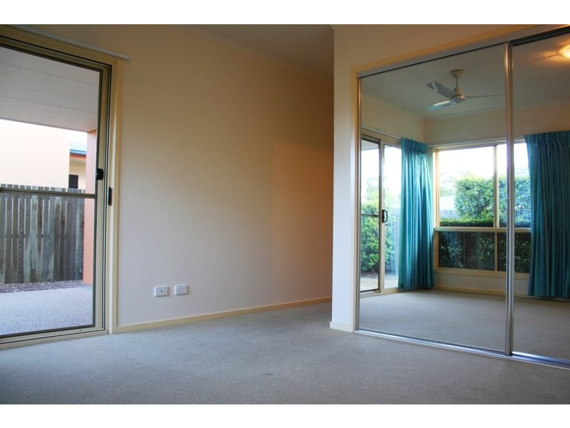 2/9 Lomandra Drive, Currimundi QLD 4551