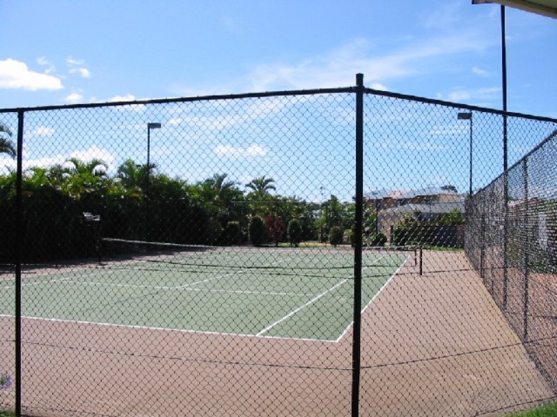 90/9A Browning Boulevard, Battery Hill QLD 4551