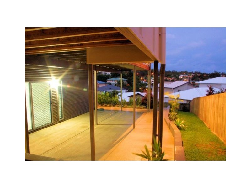 23 Grey Gum Drive, Little Mountain QLD 4551