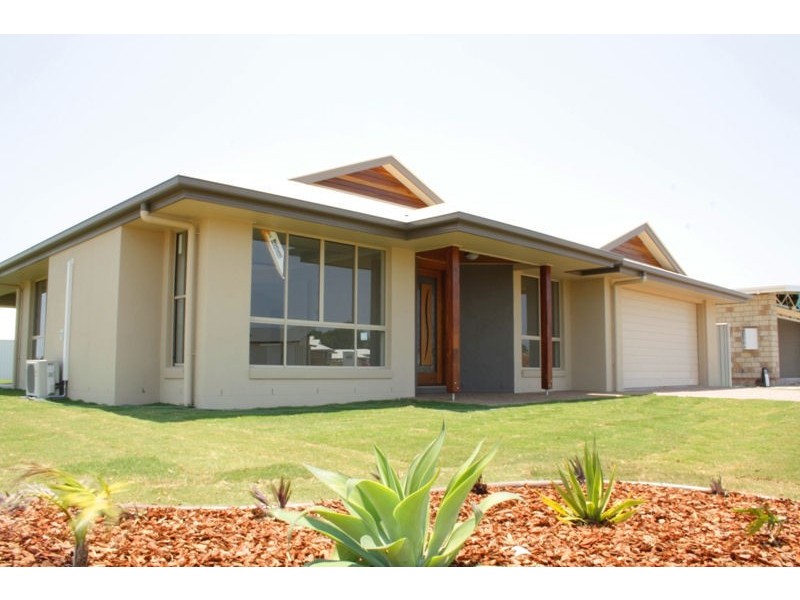 L389 Whitehaven Way, Pelican Waters QLD 4551