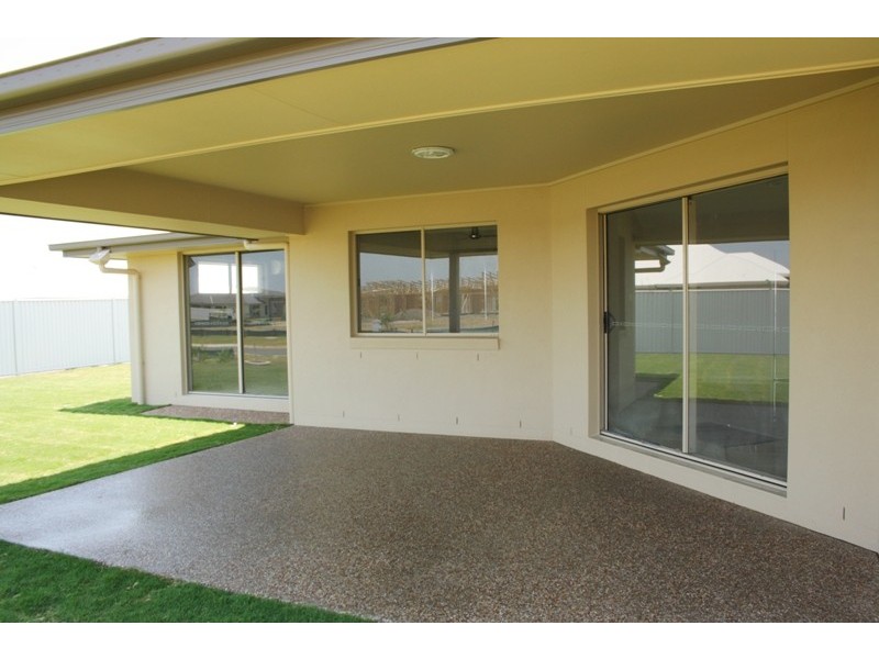 L389 Whitehaven Way, Pelican Waters QLD 4551
