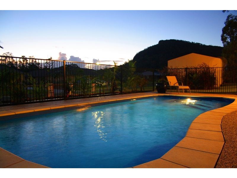 1 Teneale Street, Glass House Mountains QLD 4518