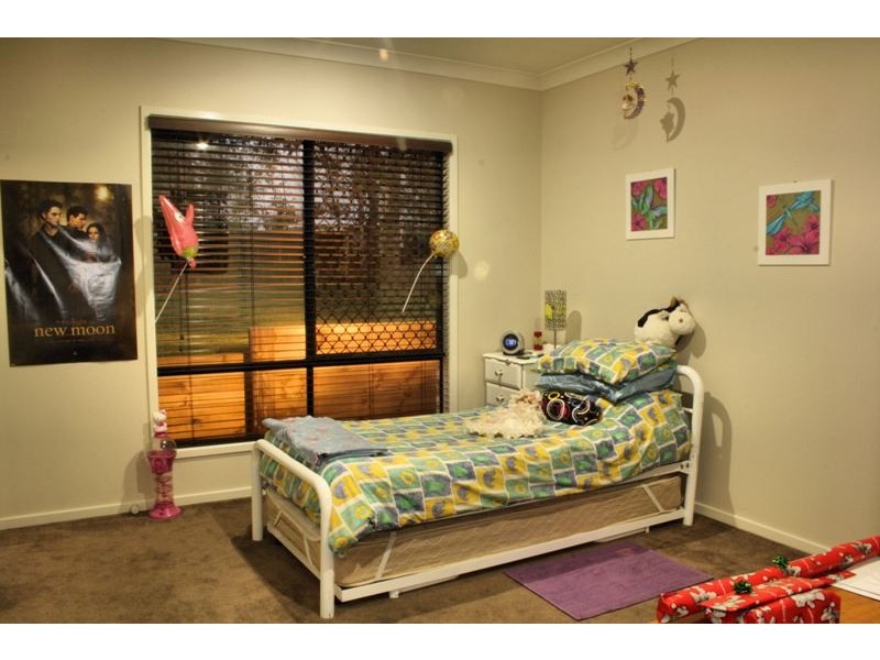 1 Teneale Street, Glass House Mountains QLD 4518