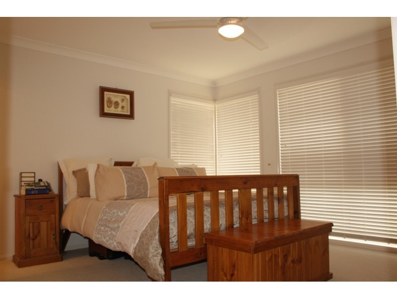 49 Gallery Place, Little Mountain QLD 4551