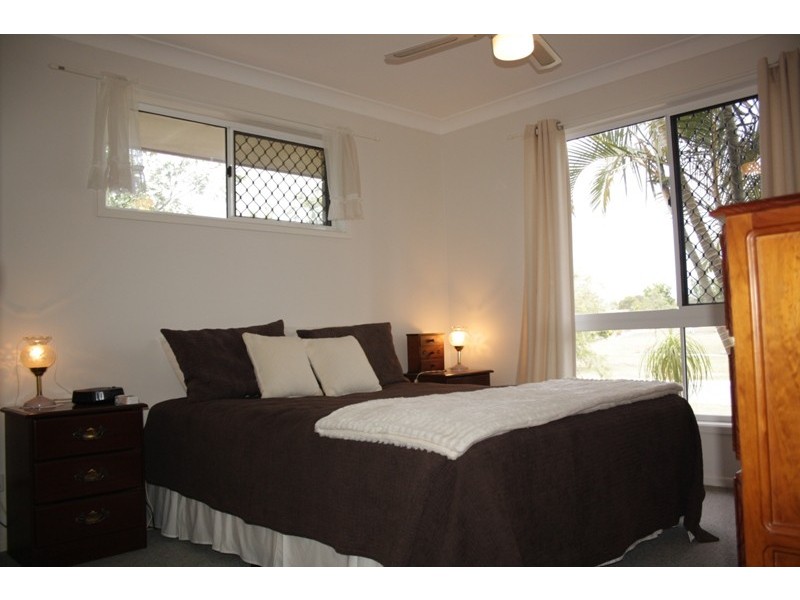 13 Lakeshore Place, Little Mountain QLD 4551