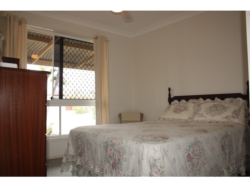 13 Lakeshore Place, Little Mountain QLD 4551