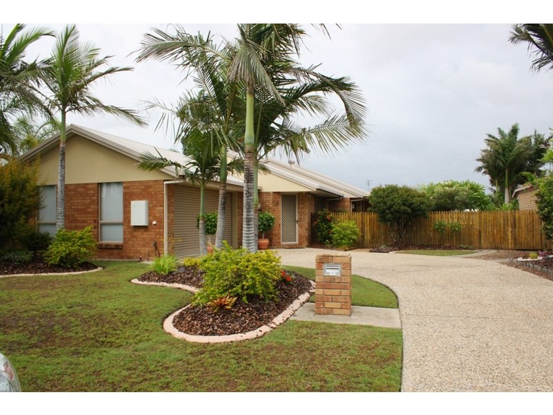 19 Lakeshore Place, Little Mountain QLD 4551