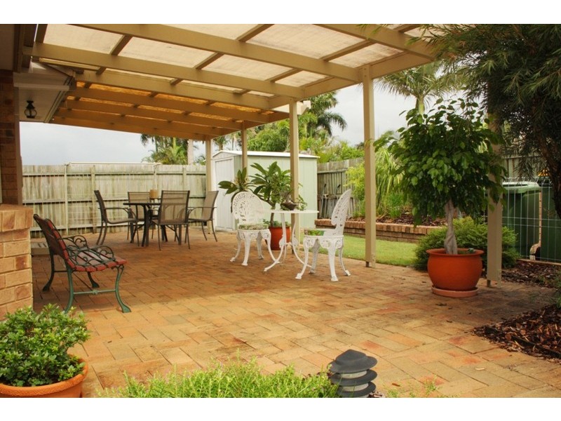 19 Lakeshore Place, Little Mountain QLD 4551