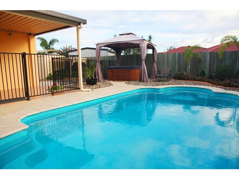 10 Agincourt Street, Pelican Waters QLD 4551