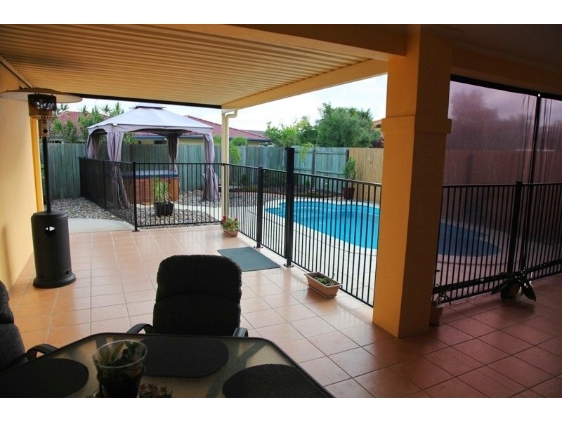 10 Agincourt Street, Pelican Waters QLD 4551