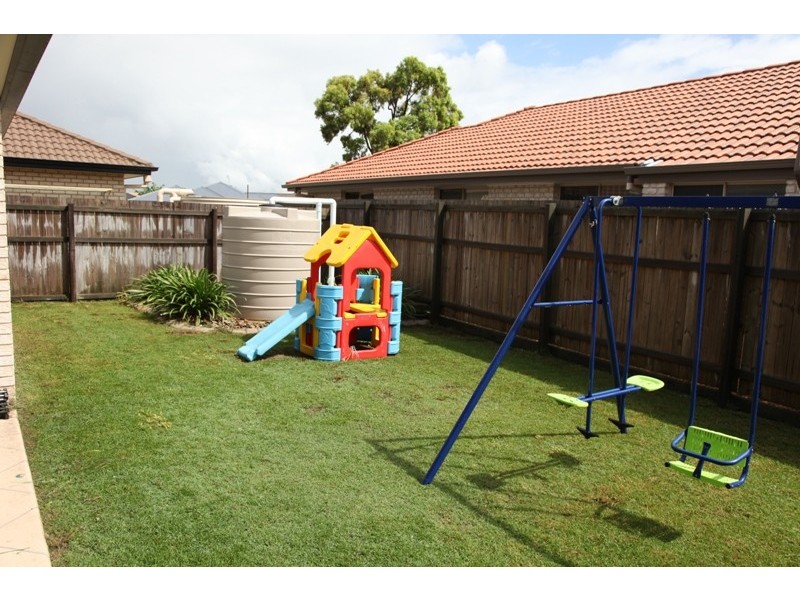 Little Mountain QLD 4551