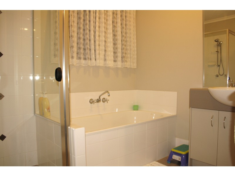 Little Mountain QLD 4551