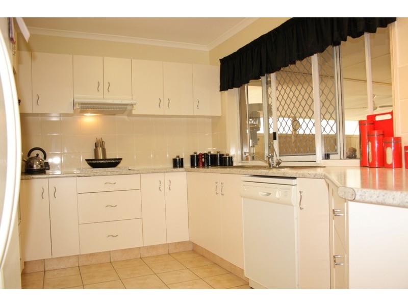 6 Sanctuary Place, Little Mountain QLD 4551