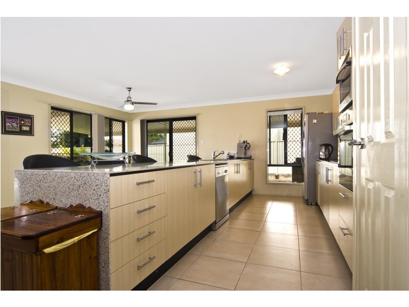 7 Cooloola Court, Little Mountain QLD 4551