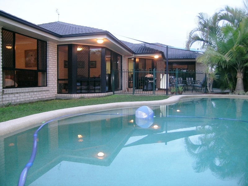 24 Matthew Crescent, Pelican Waters QLD 4551