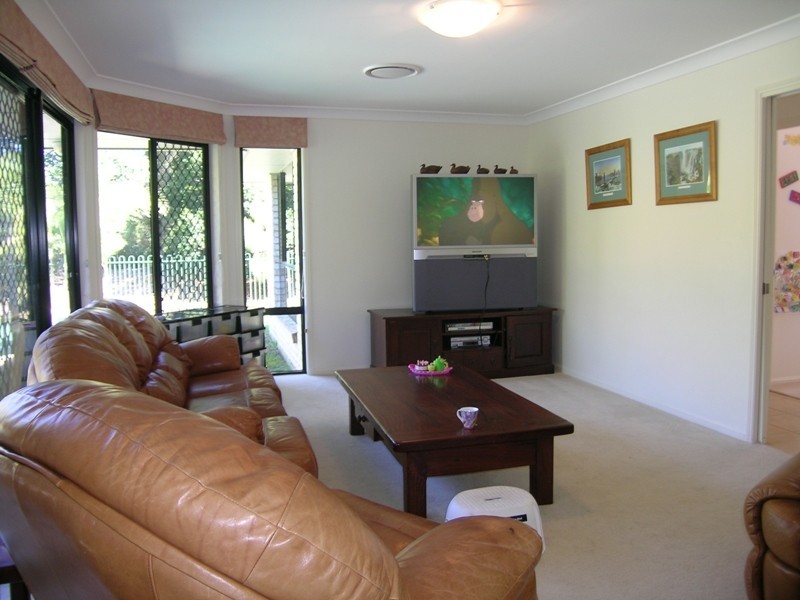 24 Matthew Crescent, Pelican Waters QLD 4551