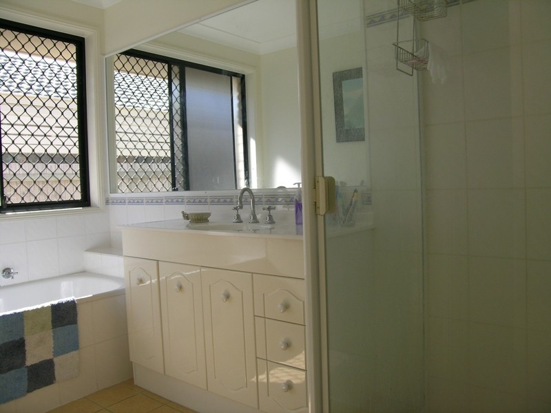 24 Matthew Crescent, Pelican Waters QLD 4551