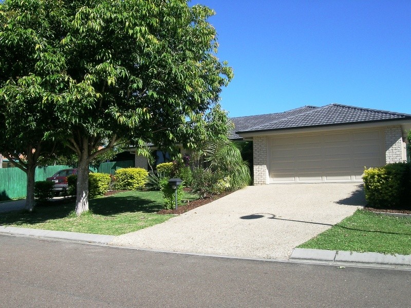 24 Matthew Crescent, Pelican Waters QLD 4551