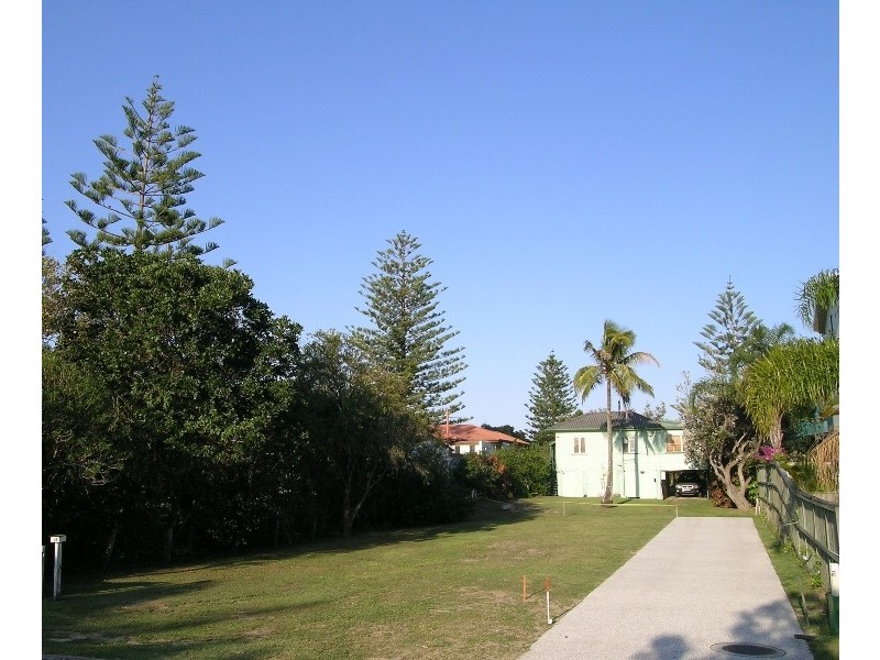 1/23 Ngungun Street, Dicky Beach QLD 4551