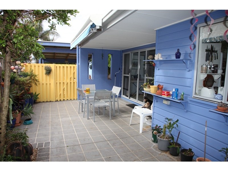 2/3 Bott Street, Dicky Beach QLD 4551