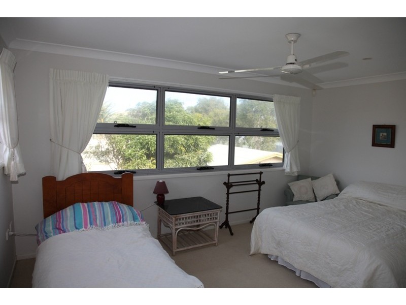 2/3 Bott Street, Dicky Beach QLD 4551