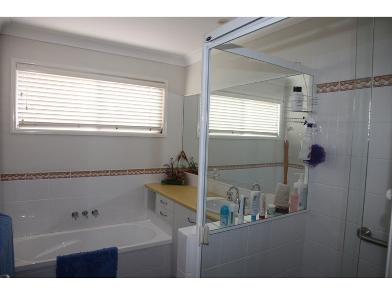 2/3 Bott Street, Dicky Beach QLD 4551