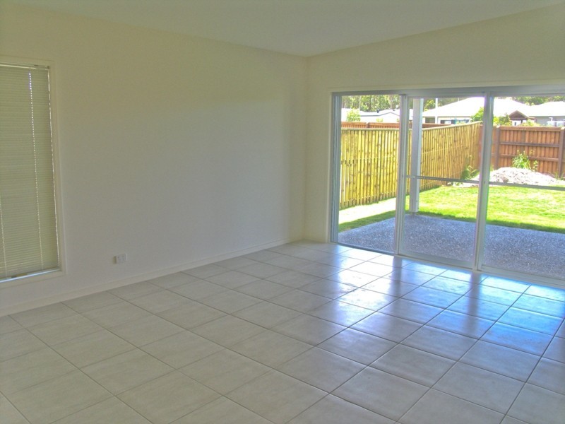 6 Joshua Court, Little Mountain QLD 4551