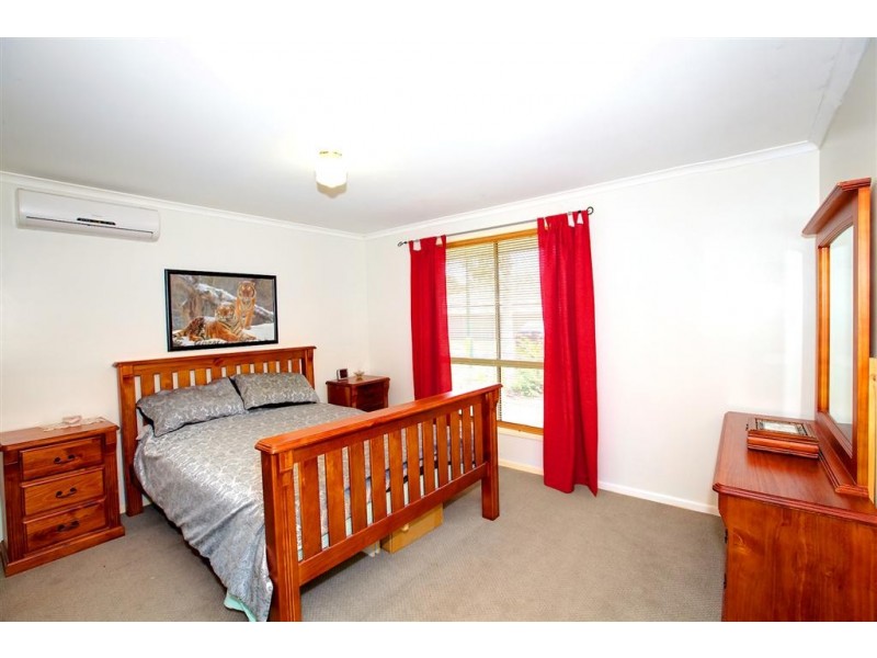 4 Sanctuary Place, Little Mountain QLD 4551