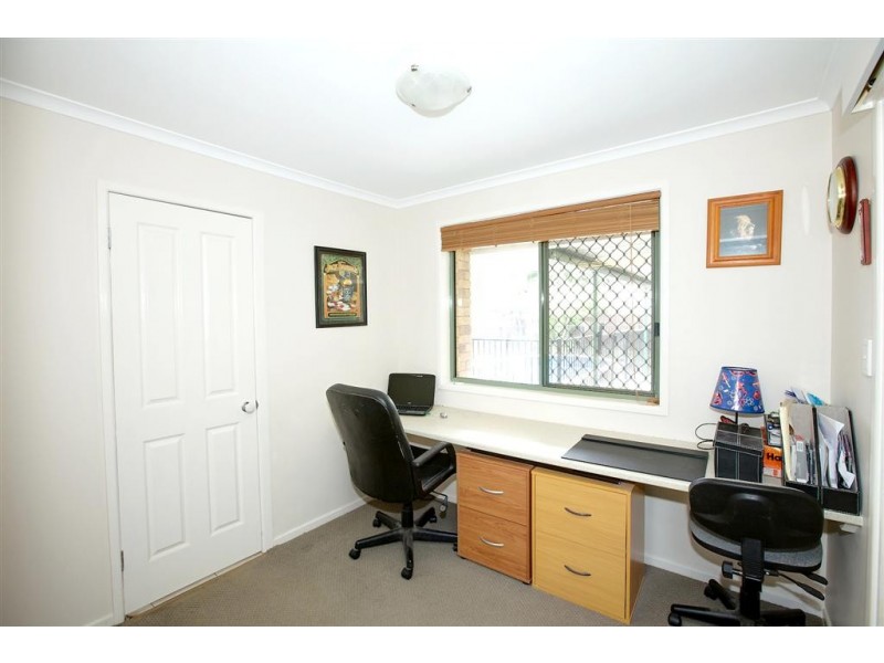 4 Sanctuary Place, Little Mountain QLD 4551