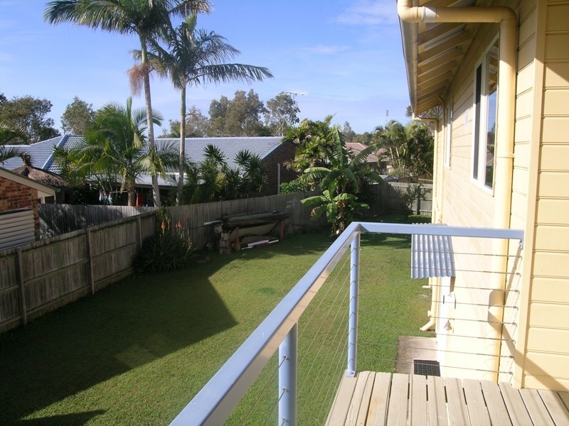 4 Sunjewel Boulevard, Currimundi QLD 4551