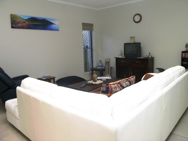 5 Wheeler Crescent, Caloundra West QLD 4551