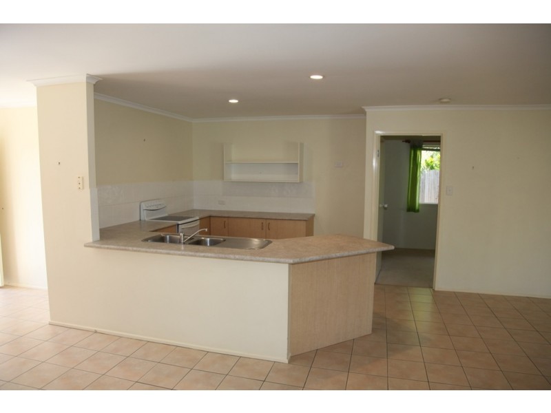 11 Centennial Place, Little Mountain QLD 4551