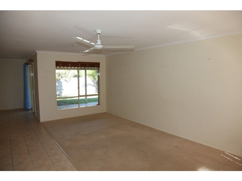 11 Centennial Place, Little Mountain QLD 4551
