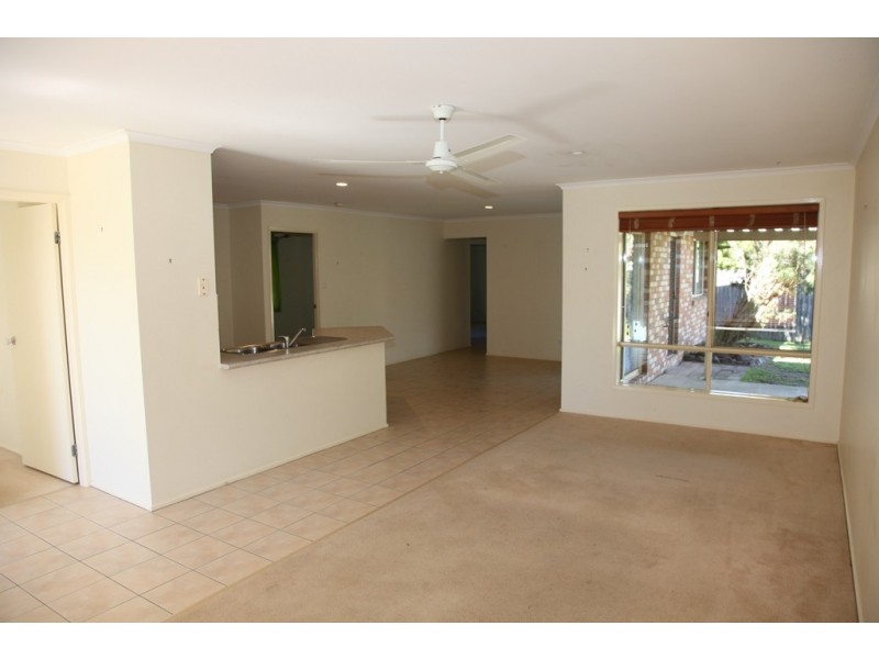 11 Centennial Place, Little Mountain QLD 4551