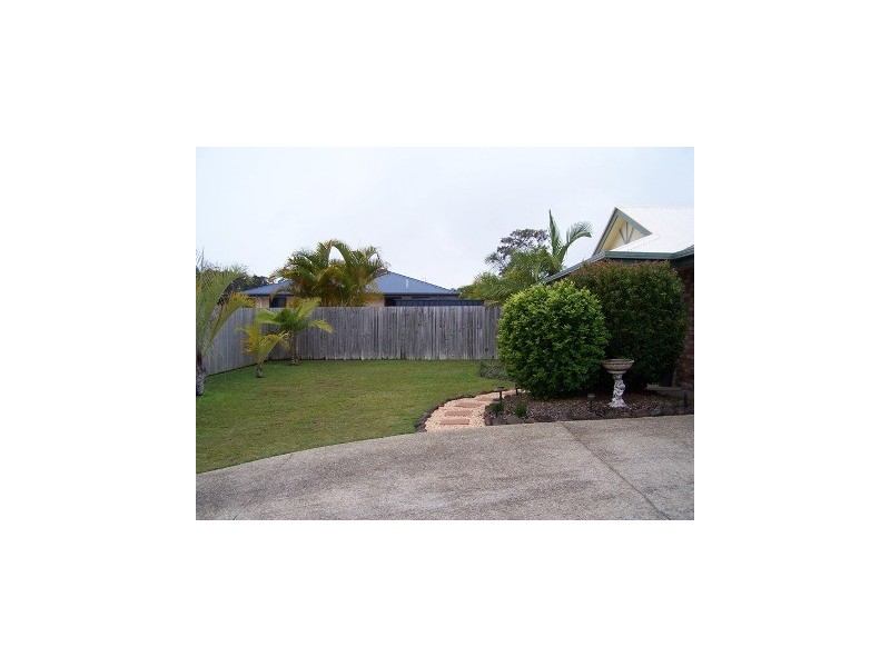 11 Centennial Place, Little Mountain QLD 4551