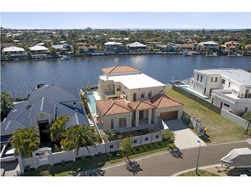 12 Cayman Place, Kawana Island QLD 4575