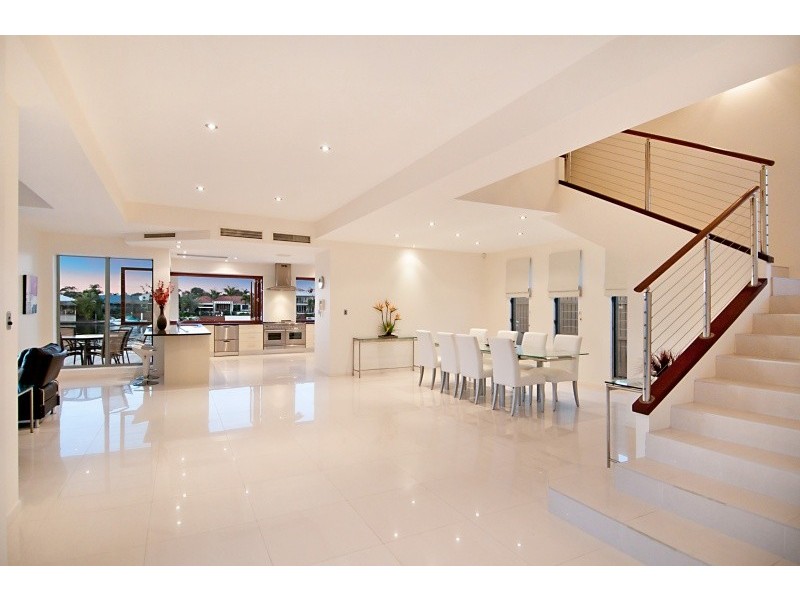 12 Cayman Place, Kawana Island QLD 4575