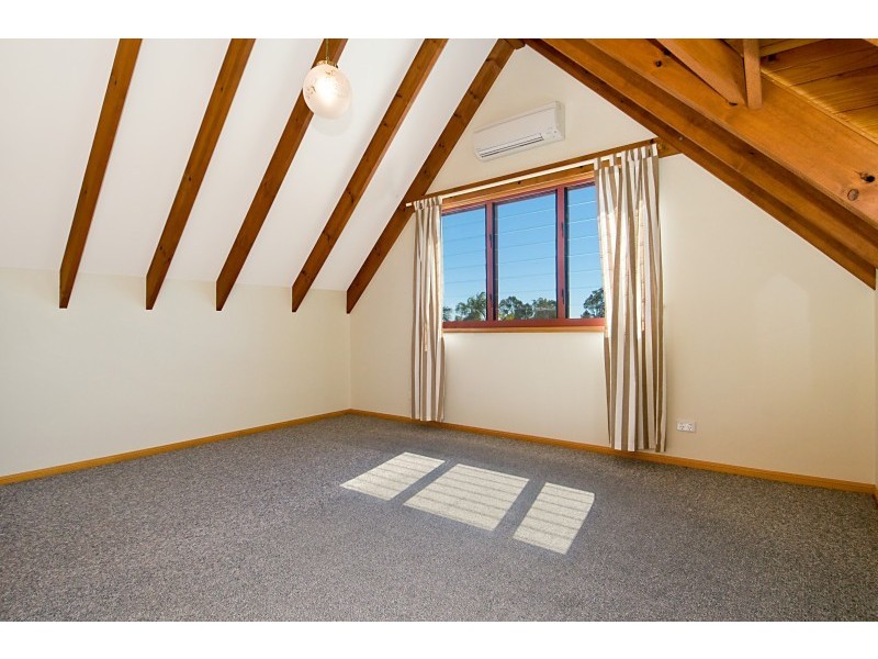 18 Parklands Boulevard, Little Mountain QLD 4551