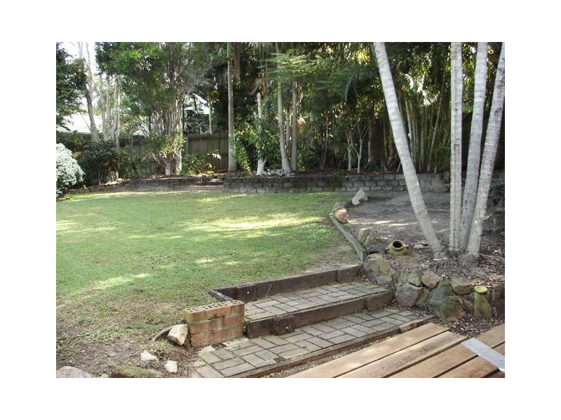 2 Donegal Court, Little Mountain QLD 4551