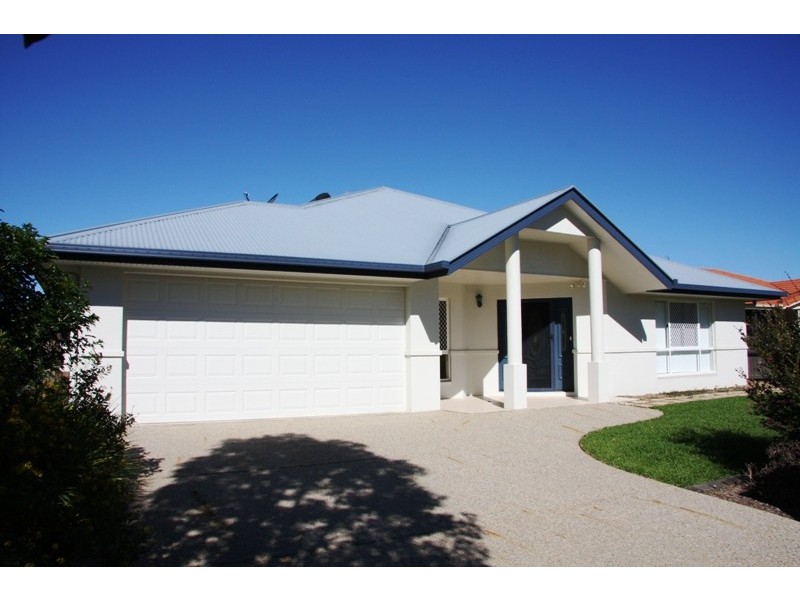 5 Wattle Court, Little Mountain QLD 4551