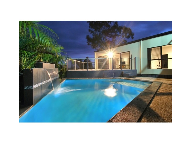 86 Sugarbag Road, Little Mountain QLD 4551