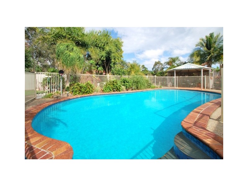 8 Woodroffe Street, Little Mountain QLD 4551