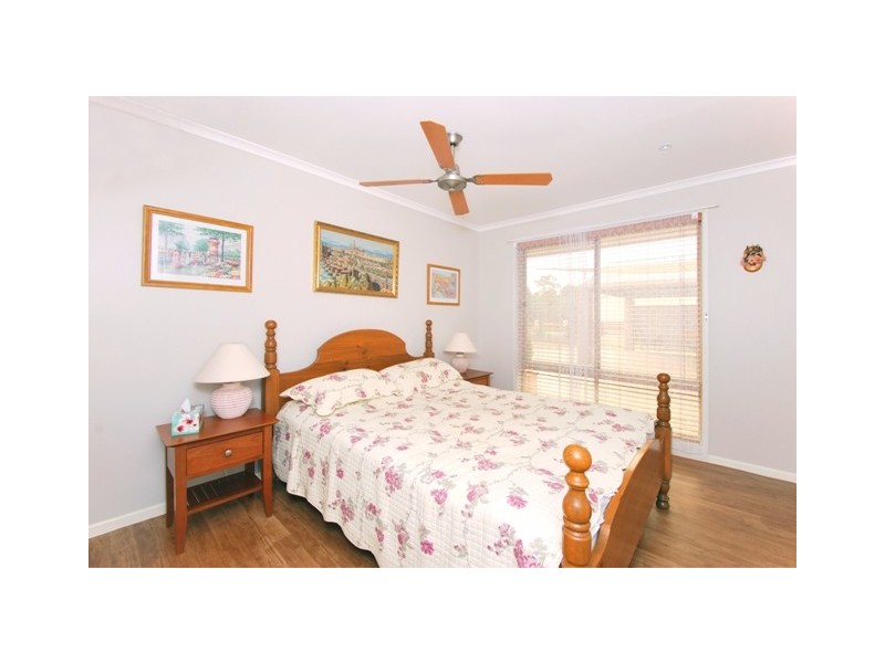 8 Woodroffe Street, Little Mountain QLD 4551