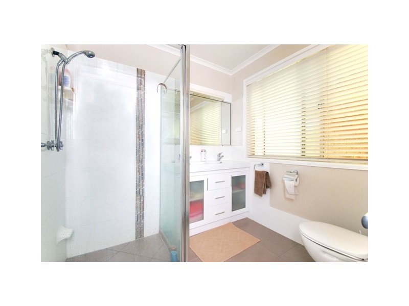 8 Woodroffe Street, Little Mountain QLD 4551