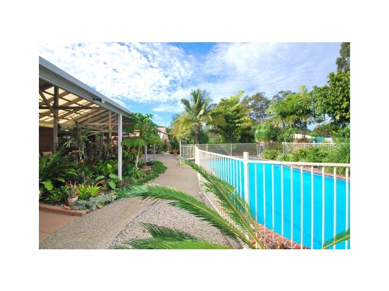 8 Woodroffe Street, Little Mountain QLD 4551