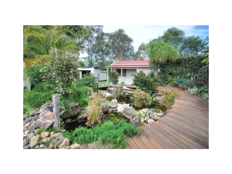 8 Woodroffe Street, Little Mountain QLD 4551