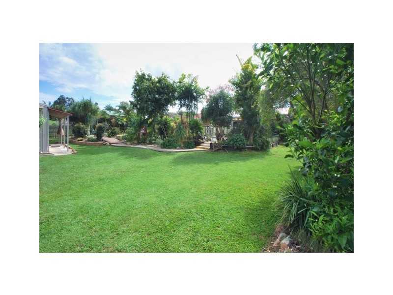 8 Woodroffe Street, Little Mountain QLD 4551