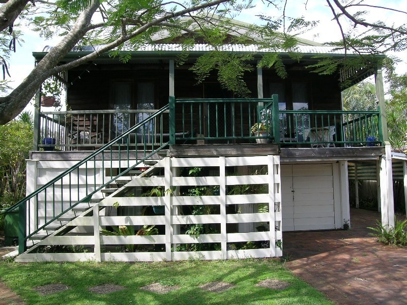 32 Currimundi Road, Currimundi QLD 4551