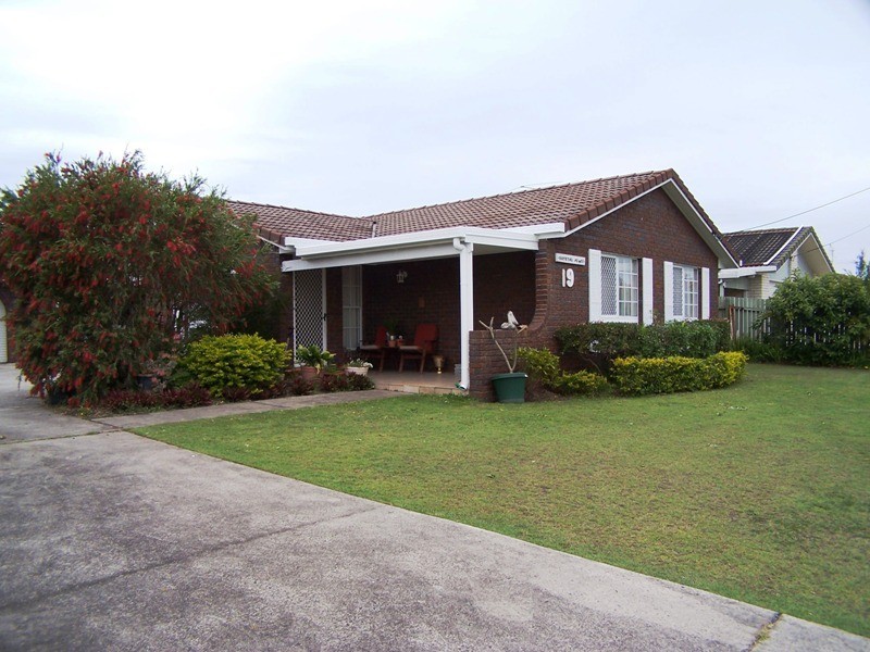 1/19 St Pauls Avenue, Golden Beach QLD 4551