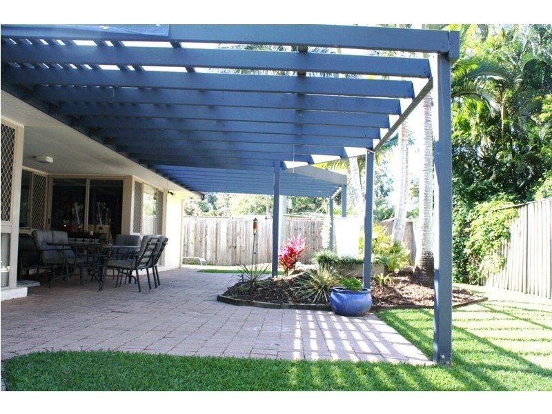 105 Karawatha Drive, Mountain Creek QLD 4557